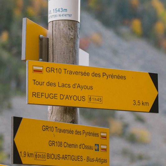 Balisages et panneaux de randonnée | Fédération française de la randonnée pédestre