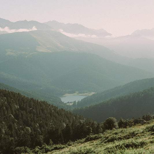 Les plus beaux lacs des Pyrénées : une randonnée entre terre et eau